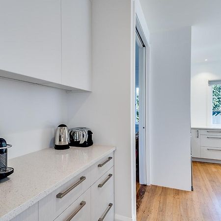 Gem On Gillean - Havelock North Holiday Home Екстер'єр фото