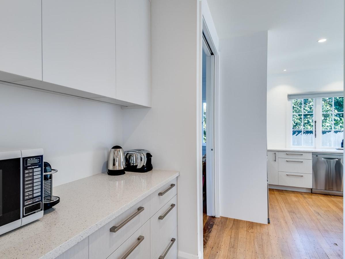 Gem On Gillean - Havelock North Holiday Home Екстер'єр фото